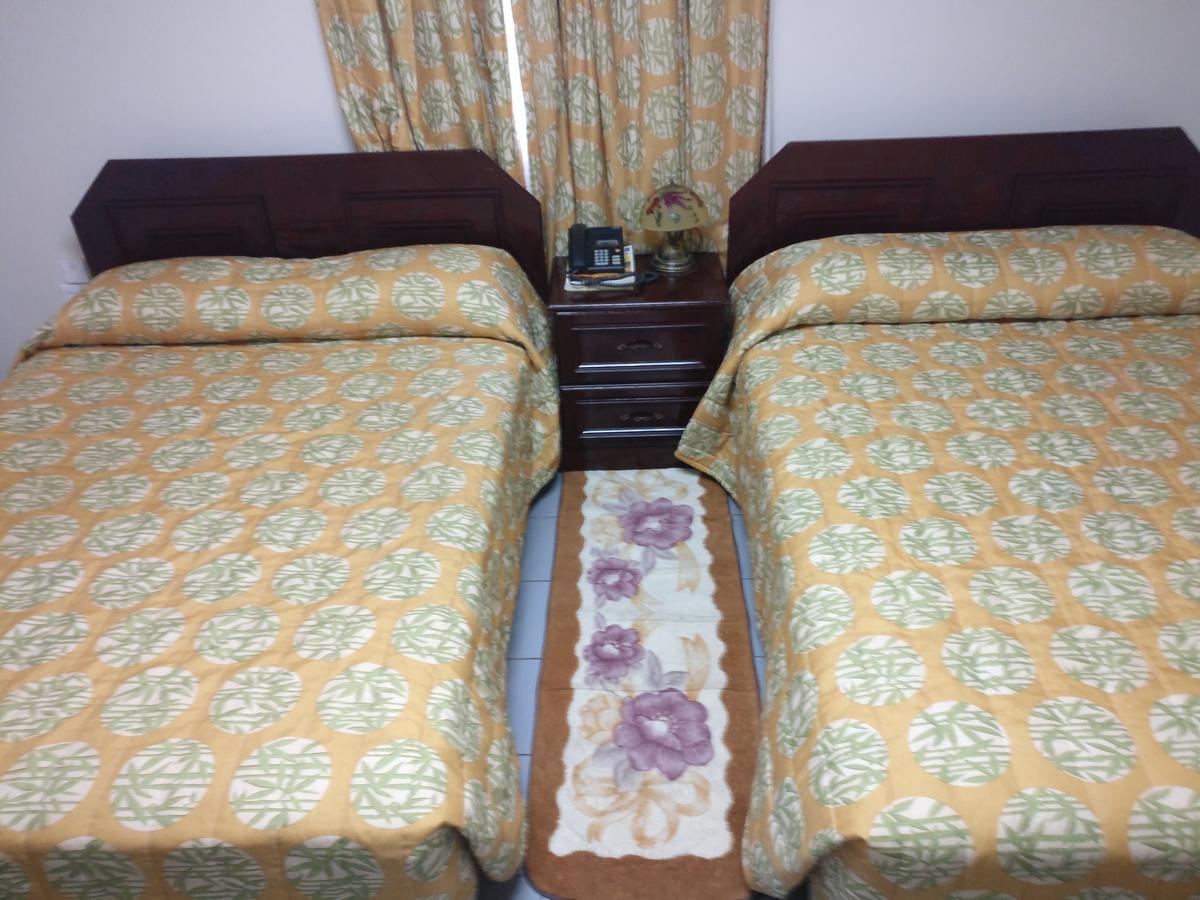 Regency Suites Hotel Джорджтаун Экстерьер фото